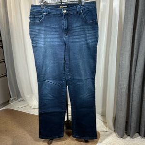 Lee Jeans Relaxed Fit Straight Leg Size 10 Short